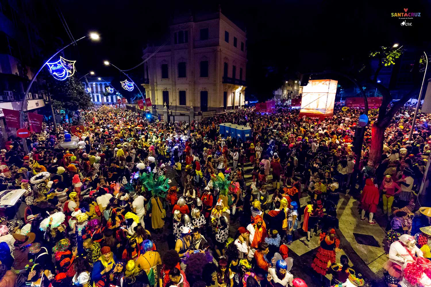 El Carnaval de Santa Cruz sale a la calle este fin de semana con la