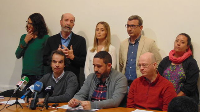 AnuncioabandonocomisionoposicionLaguna EDIIMA20170517 0773 19