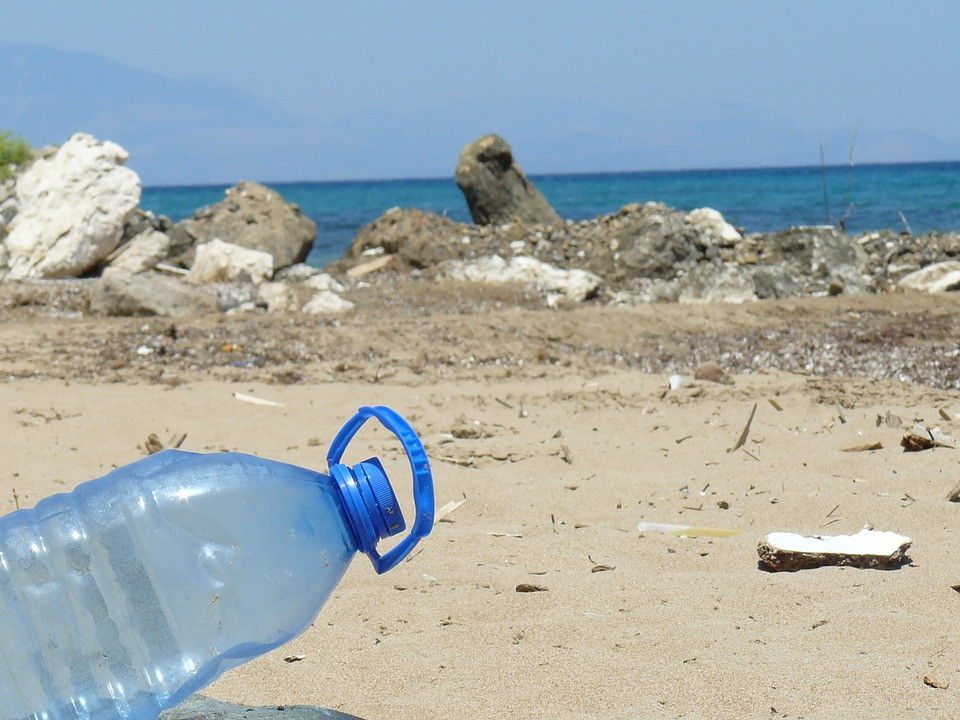 PLASTICO