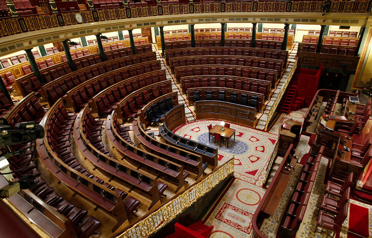 PARLAMENTO