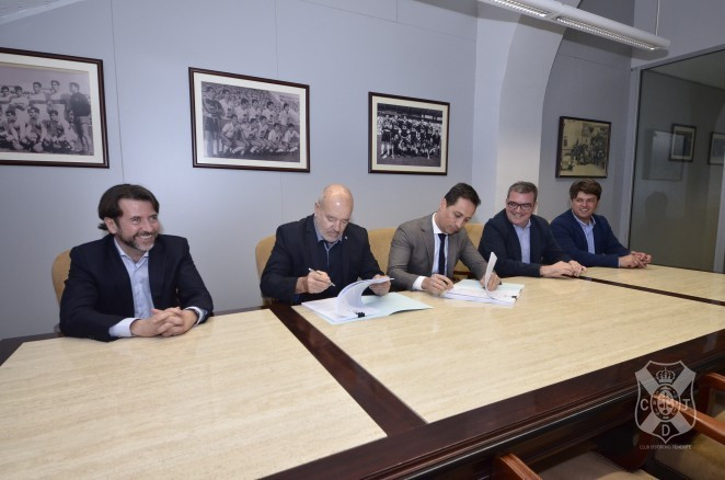 Firma Ciudad Deportiva Javier Pu00e9rez CD Tenerife