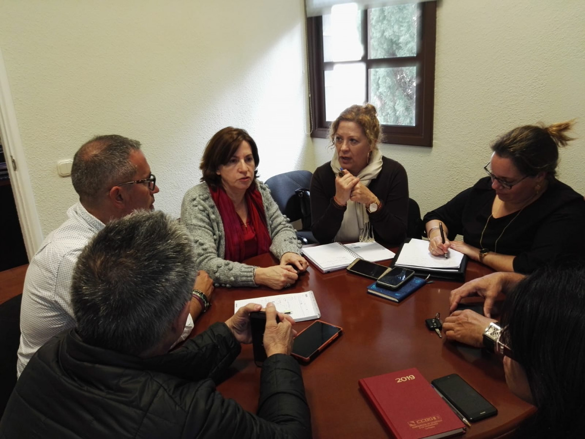 Beatriz Pu00e1ez en un momento de la reuniu00f3n
