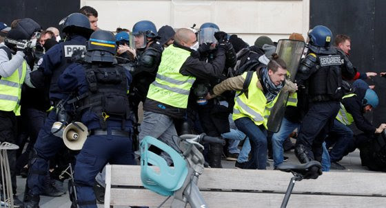 PROTESTAS chalecos amarillos Paris