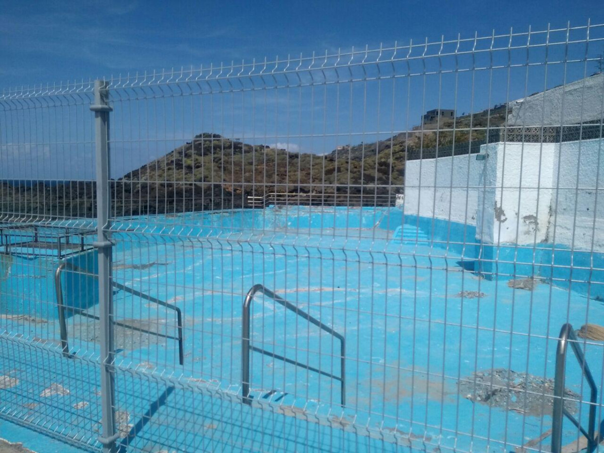 Piscina vallada