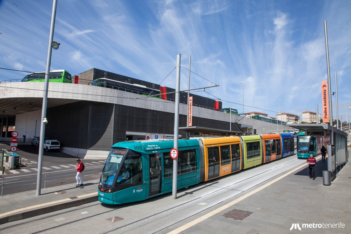 Tranvia intercambiador La Laguna