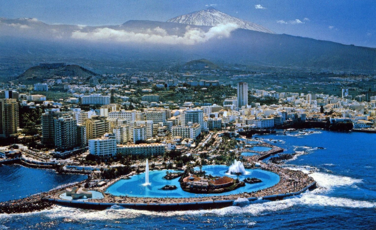 Puerto de la cruz excursion tenerife cheap lowcost bus nature coastline holidays martianez lake seafront3
