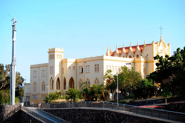 Edificioparquevieraclavijo
