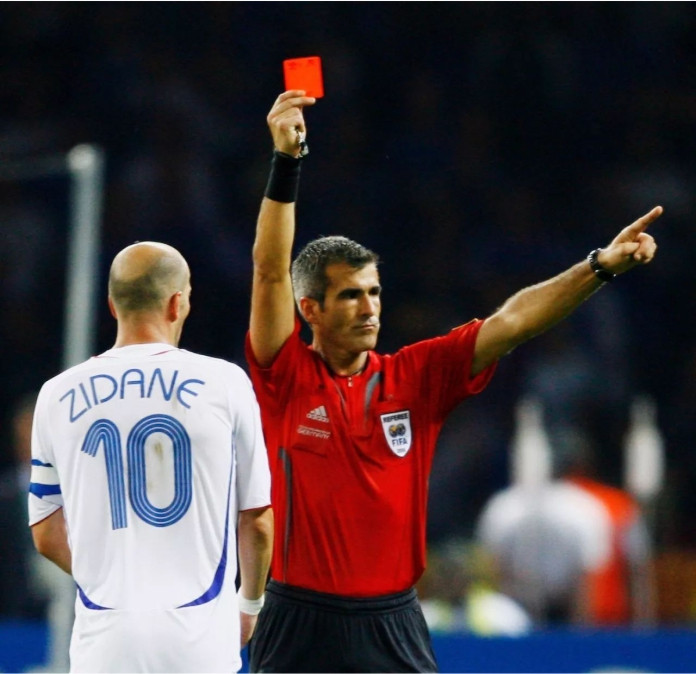 Tarjeta roja a Zidane
