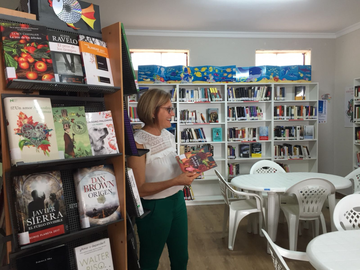 INAUGURACIu00d3N DE LA BIBLIOPLAYA (3)