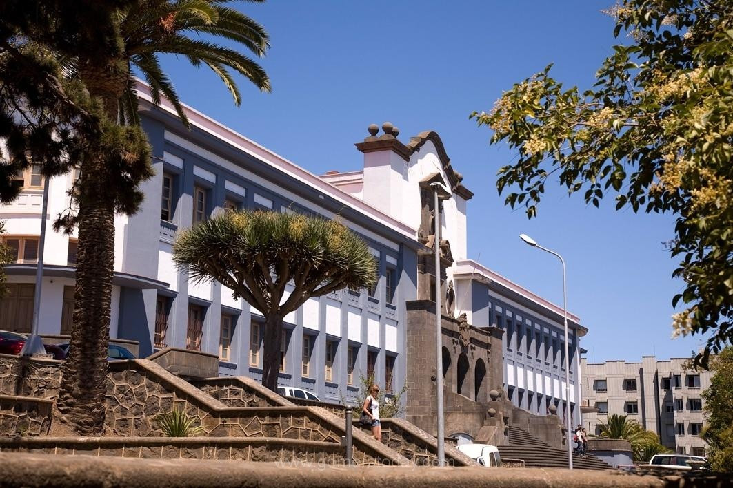 Universidad la laguna perfil