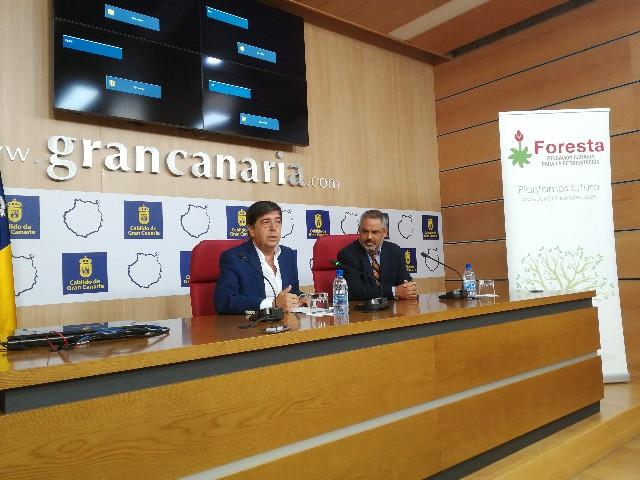 Cabildo y Fundaciu00f3n Foresta