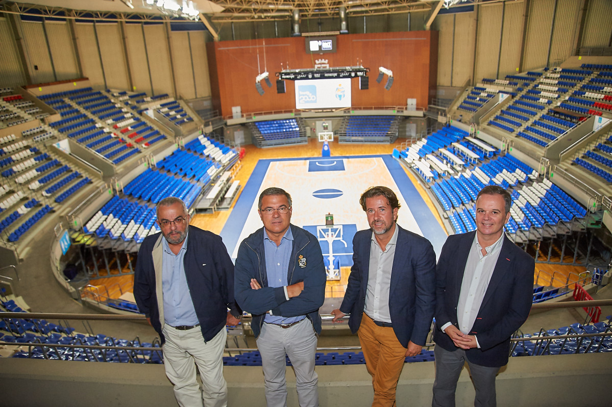 180910 visita santiagomartin LED tc  4
