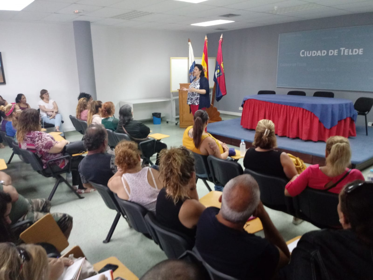 DESARROLLO LOCAL BIENVENIDA TRABAJADORES PLAN DE EMPLEO UNIDADES FAMILIARES SIN RECURSOS 2018.09 (4)