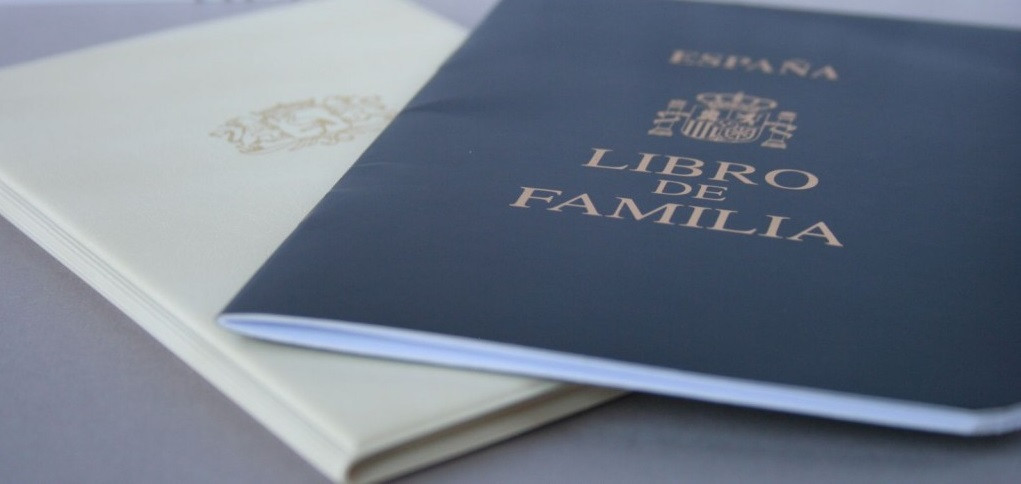Libro familia