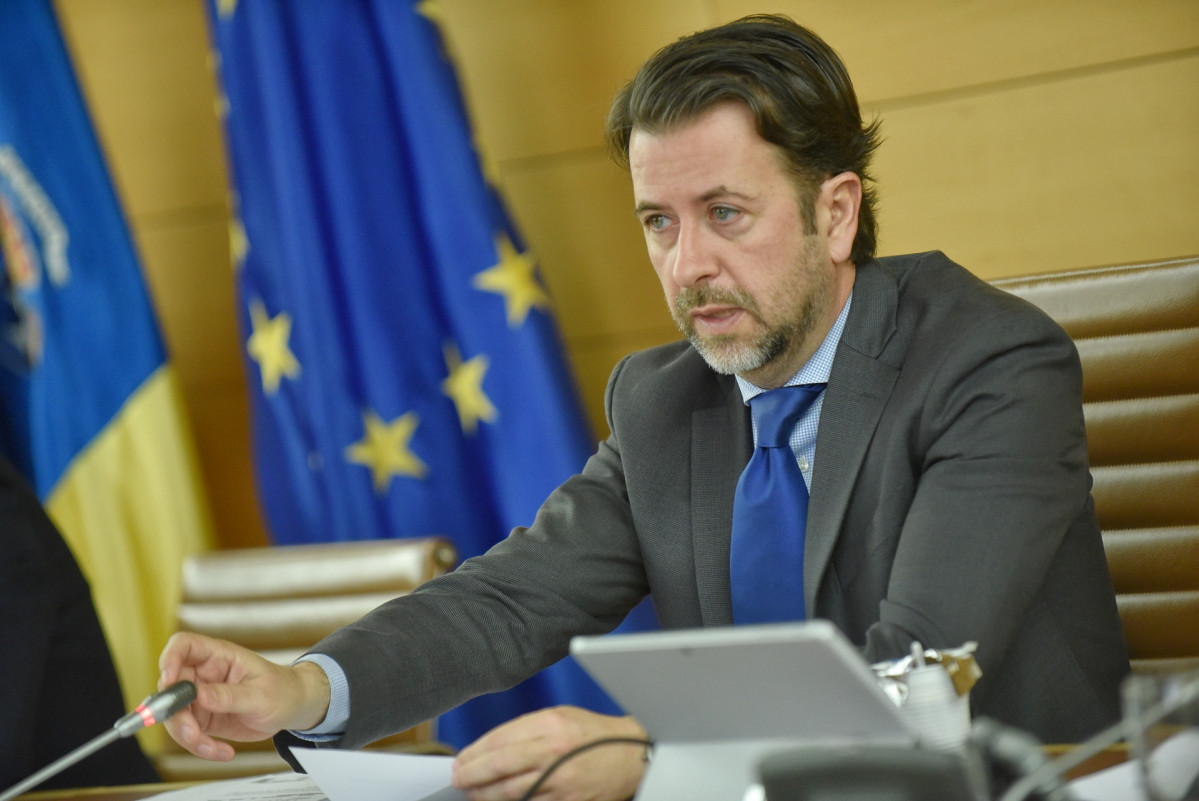 Carlos Alonso presidente