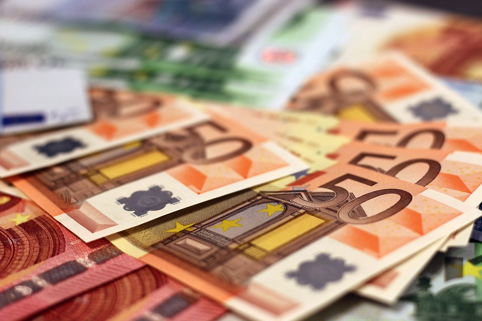 EUROS