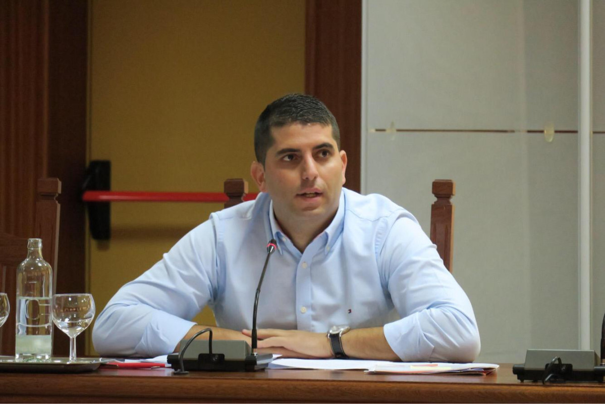 Benjamu00edn Perdomo (Cs) en pleno noviembre
