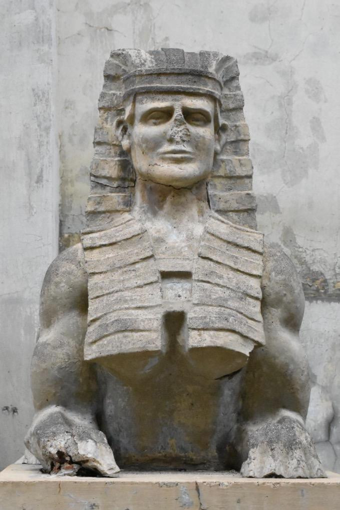 181210 Templo Masu00f3nico (detalle de esfinge)