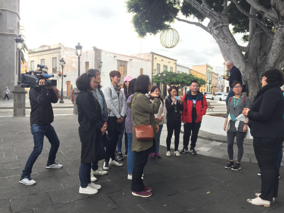 VISITA PERIODISTAS Y BLOGUEROS CHINOS 12.12 (1)