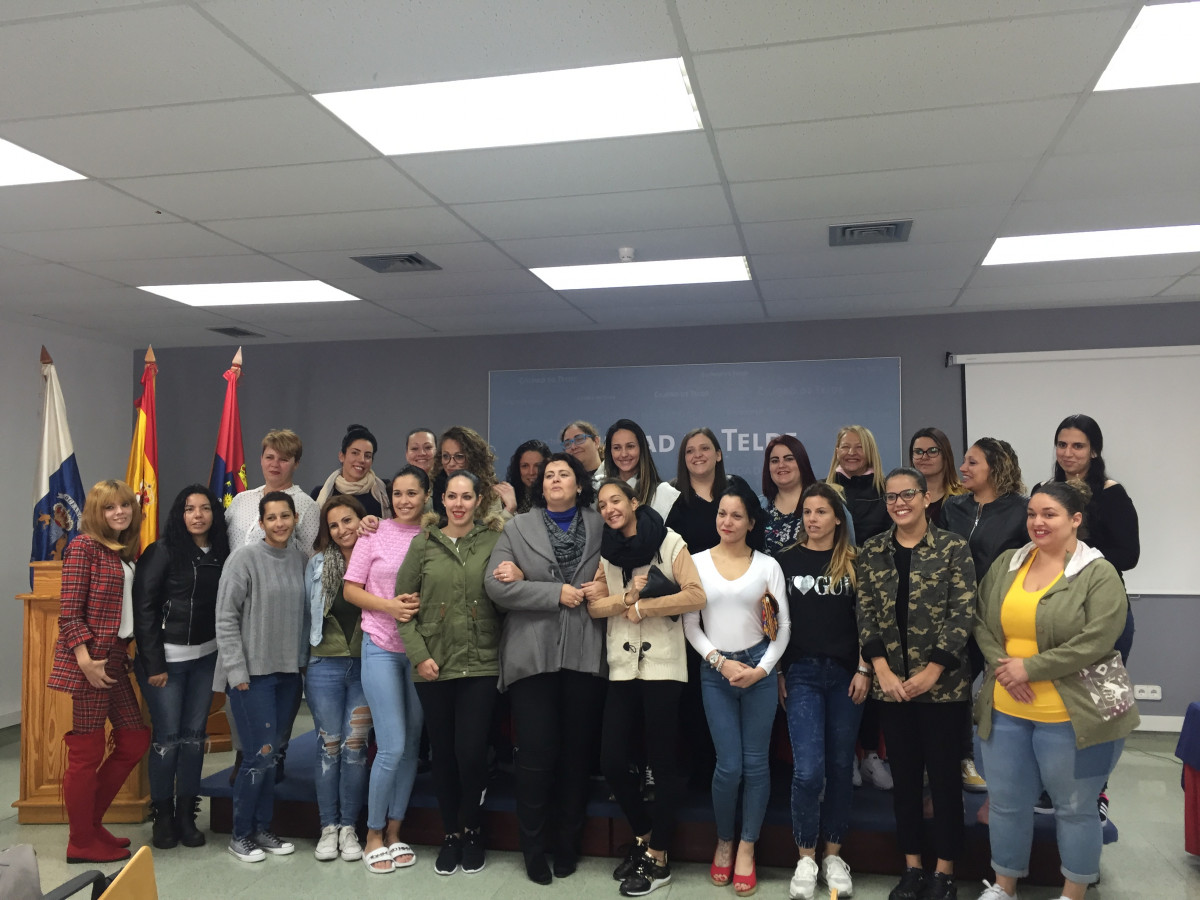 CELESTE Lu00d3PEZ BIENVENIDA 25 MUJERES CONVENIO TELDE INSERTA (6)