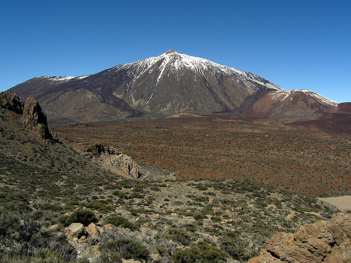 1200px Teide and Caldera 2006