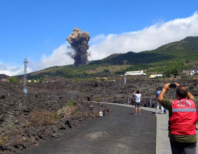 Explota Volcan de La PAlma Fotor