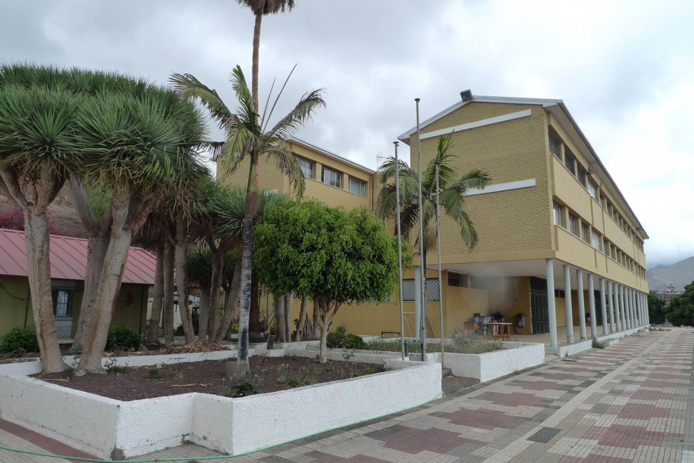 ANTIGUAESCUELADEMIRAMAR